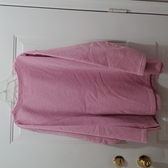 Cozy women's plus sizesweatshirt w/ snowman - Picture 4 of 5